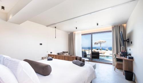 Junior Suite with Private Pool