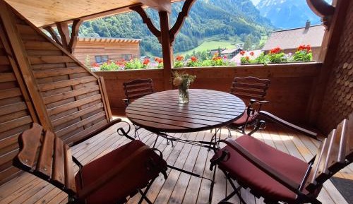 Apartment with Garden View
