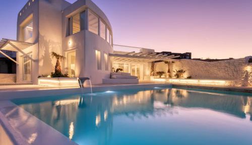Queen Suite with Wide Sea View