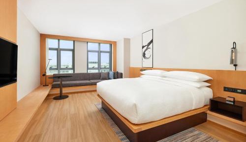 Selective King Room