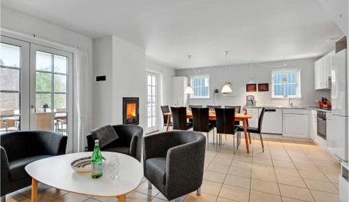 Four-Bedroom Holiday Home