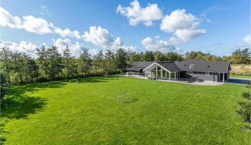 Five-Bedroom Holiday Home