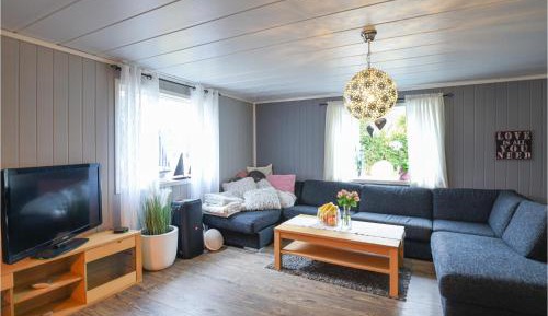 Five-Bedroom Holiday Home