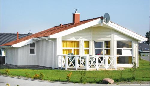 Three-Bedroom Holiday Home 