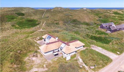 Six-Bedroom Holiday Home