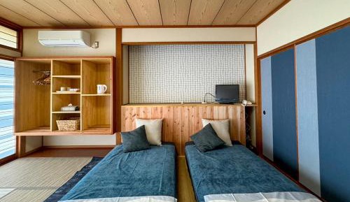 Standard Twin Room with Sea View