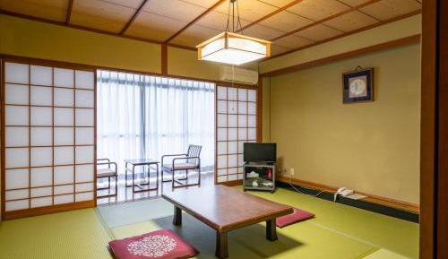 Japanese-Style Quadruple Room