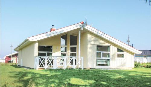Four-Bedroom Holiday Home