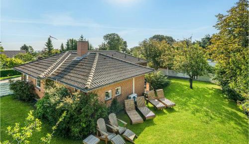 Four-Bedroom Holiday Home