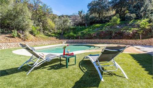 Three-Bedroom Holiday Home 