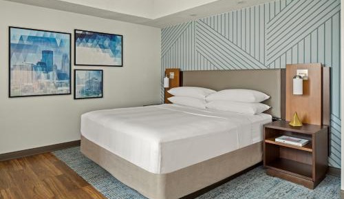 Junior King Suite - High Floor