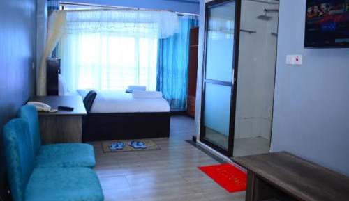 Deluxe King Room