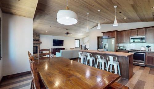 Four bedroom holiday home 