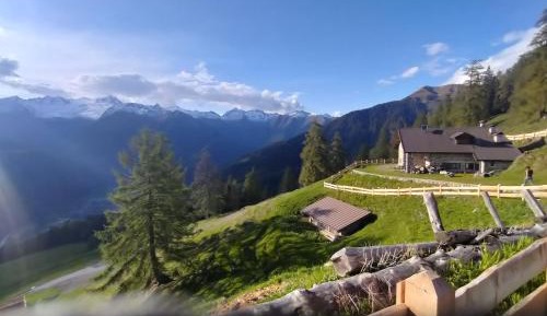 Family Room with Mountain View