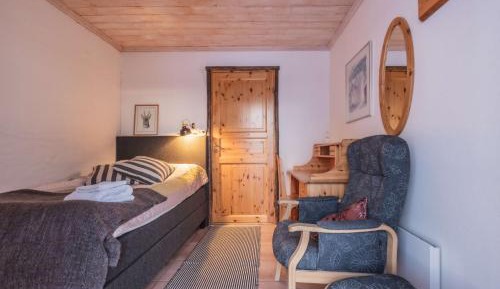 Single Room with Lake View