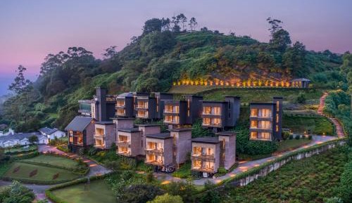 Mountain View Suite - with a Free Visit to Organic Strawberry & Vegetable garden and to pick your own Strawberry , 10% off on Spa and Excursions + Early check in Late check out on availability