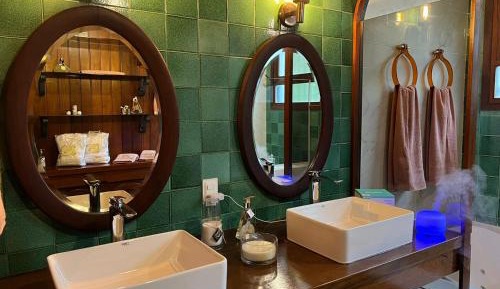 King Room with Spa Bath