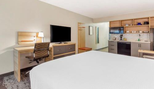 King Studio Suite