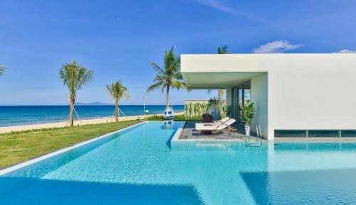 Villa - Beach Front