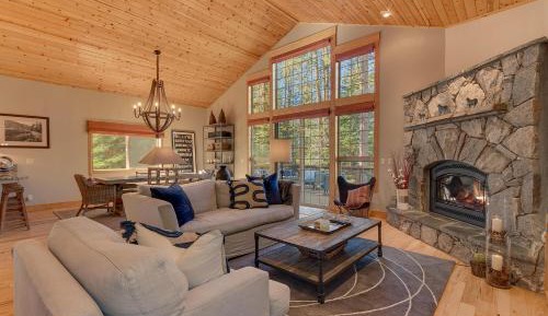 Three-Bedroom Townhouse