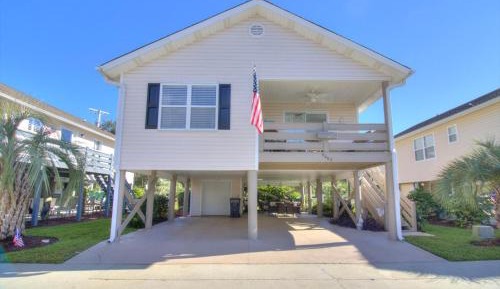 Three-Bedroom Holiday Home 