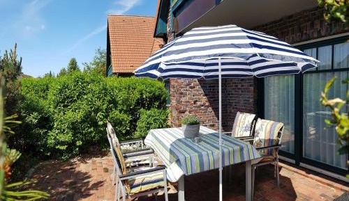 One-Bedroom Apartment with Terrace