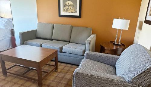 Larger Guest room, 1 King, Sofa bed