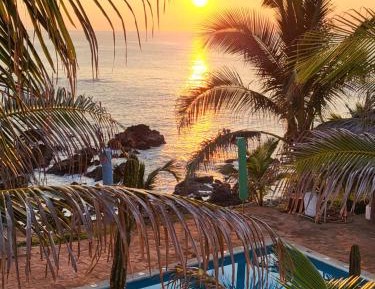 Double Room with Balcony and Sea View