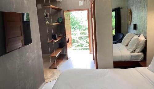 Junior Suite with Pool View