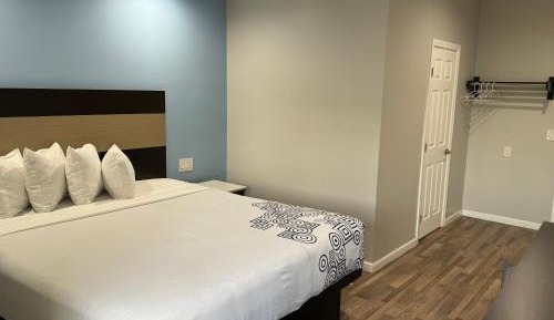 King Room with Balcony