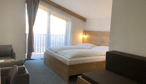 Classic Quadruple Room