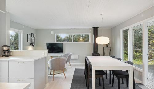 Three-Bedroom Holiday Home 