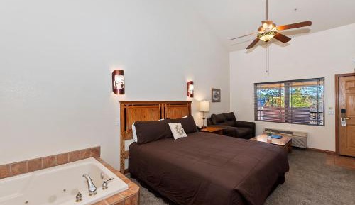 King Room with Spa Bath