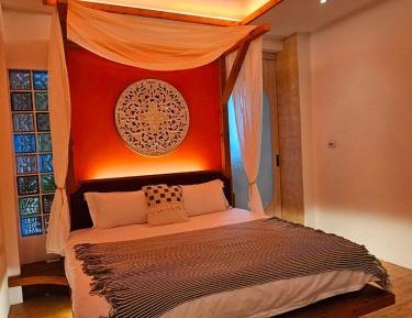 Standard Queen Room