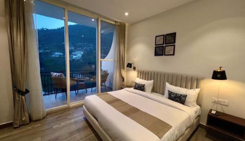 Double Room with Balcony (2 Adults + 1 Child)