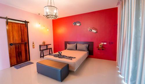 Deluxe Queen Room