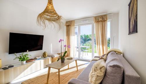Superior One-Bedroom Apartment
