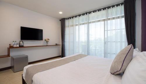 Deluxe Double Room with Balcony