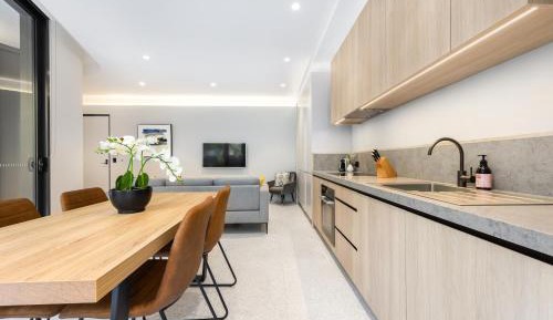 One Bedroom Apartment With Study