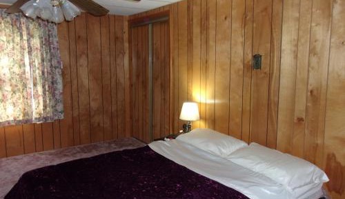 Double or Twin Room with Mountain View