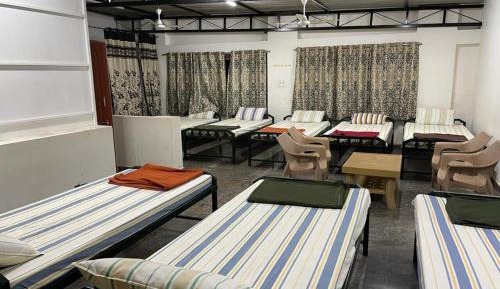 10-Bed Mixed Dormitory Room