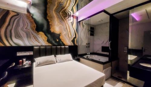 Deluxe Double Room with Bath