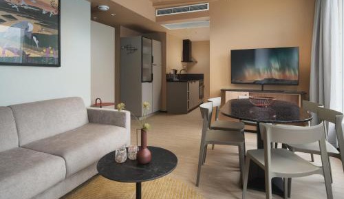 Apartment with Two-Bedrooms and Sea View