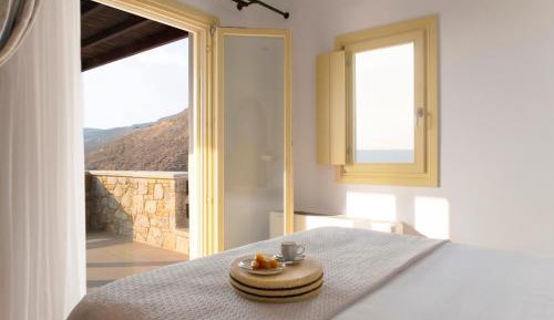 Deluxe Double Room with Balcony and Sea View