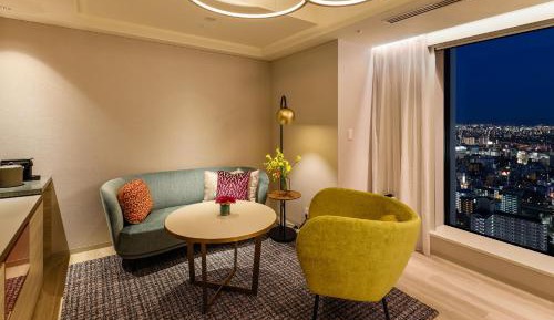 Suite - Club Floor