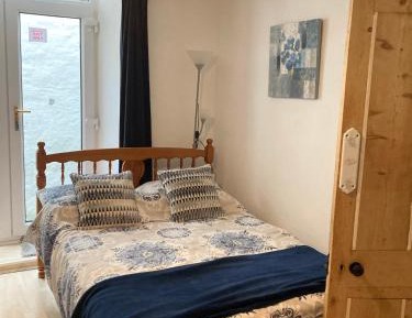 Twin Room with Private Bathroom