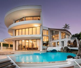 Eight-Bedroom House