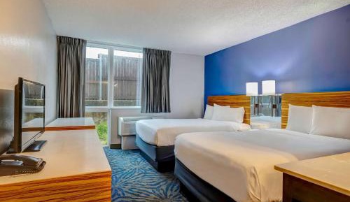 Quadruple Room - Non-Smoking