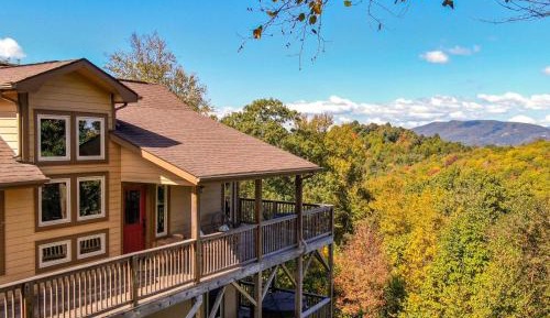 Two-Bedroom Holiday Home