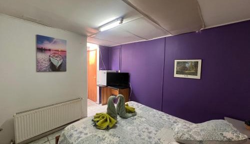 Queen Room